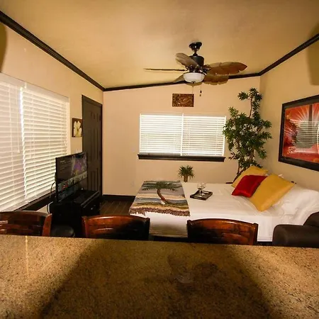 Tahitian Cottage - Heated Pool Walk To The Beach Cocoa Beach Exterior photo